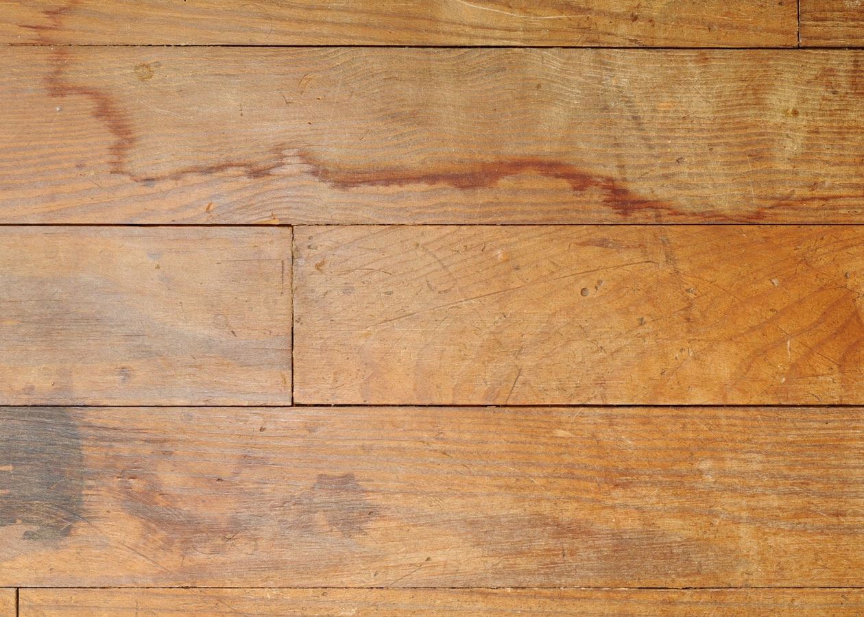 How to Remove Stains from Wooden Floors and Furniture